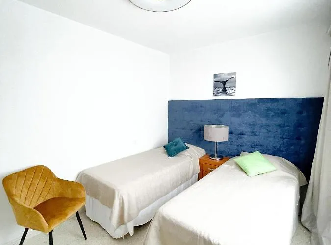 Julia, First Line, 3 Bedrooms, Stunning Ocean View And Pool In