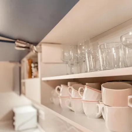 Julia, First Line, 3 Bedrooms, Stunning Ocean View And Pool In Villa *