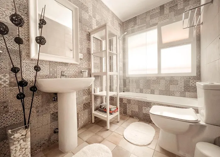 Julia, First Line, 3 Bedrooms, Stunning Ocean View And Pool In 빌라