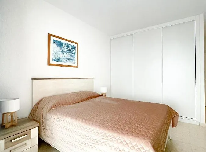 Julia, First Line, 3 Bedrooms, Stunning Ocean View And Pool In 빌라