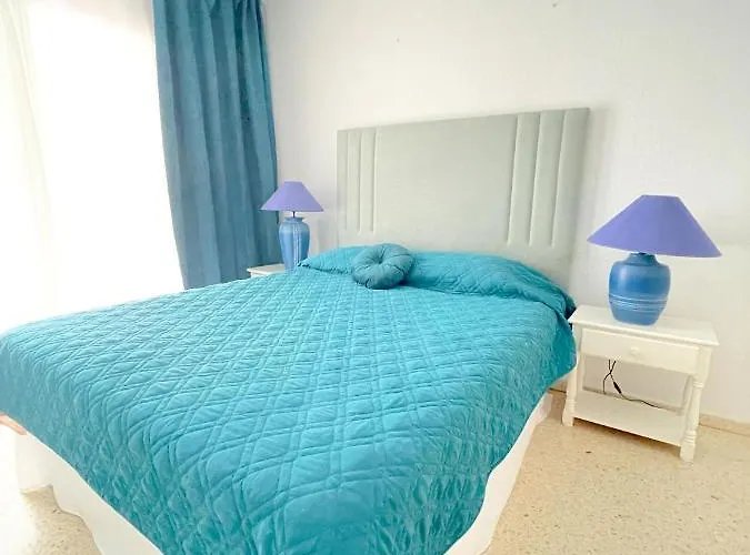 Julia, First Line, 3 Bedrooms, Stunning Ocean View And Pool In