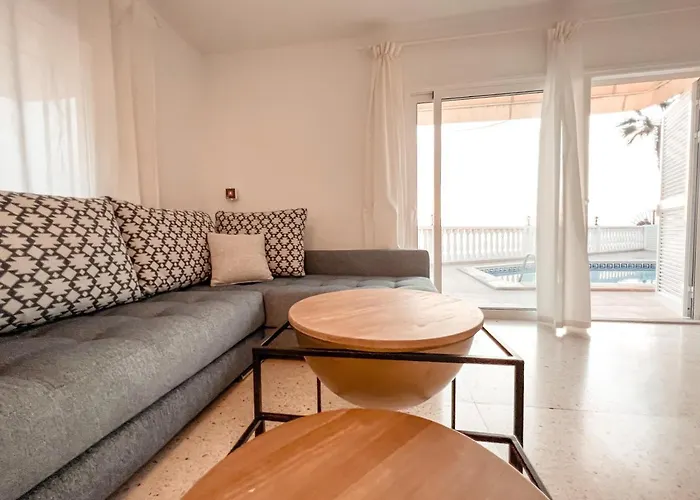 Julia, First Line, 3 Bedrooms, Stunning Ocean View And Pool In * 칼라오살바헤